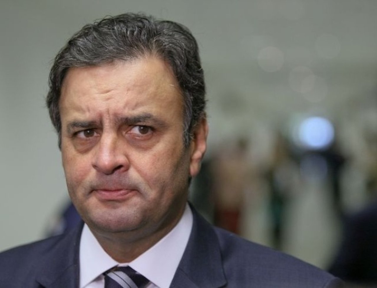 Senado protege Aécio Neves